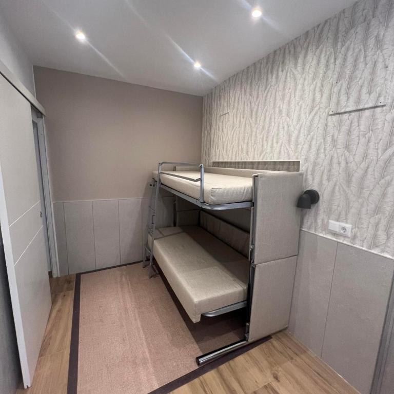 Hotel Zen Airport - Habitación Familiar con servicio gratuito de enlace con el aeropuerto - 3