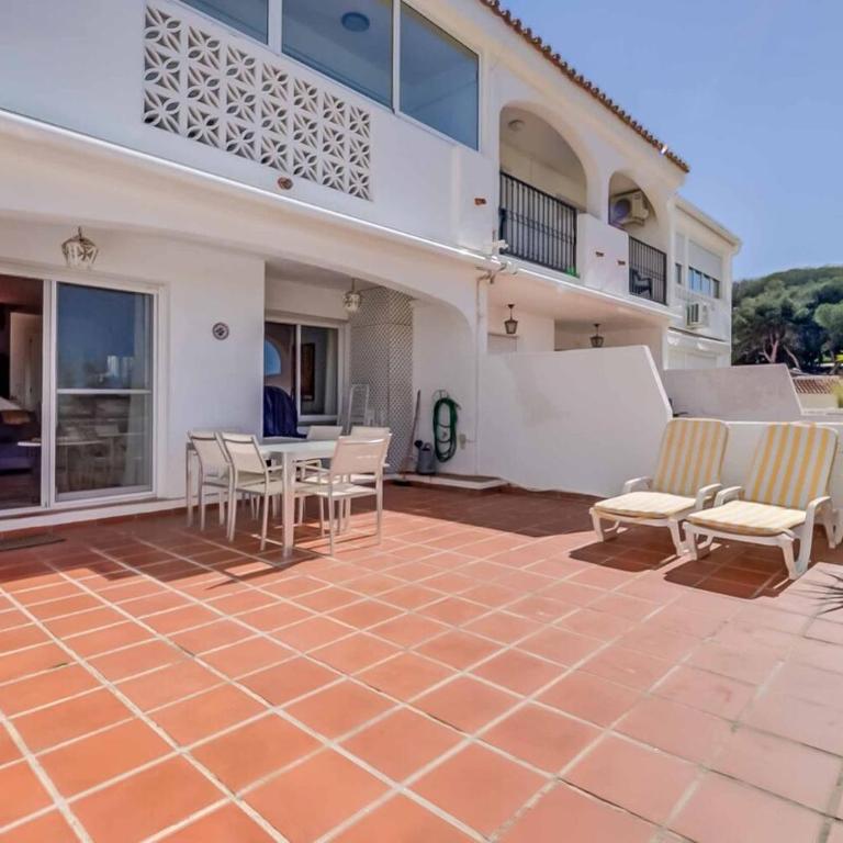 128 - Beautiful Townhouse with Pool, Benalmádena - Apartamento de 2 dormitorios - 4