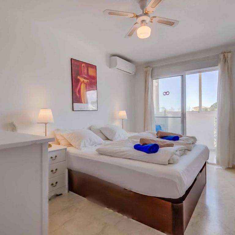 128 - Beautiful Townhouse with Pool, Benalmádena - Apartamento de 2 dormitorios - 38