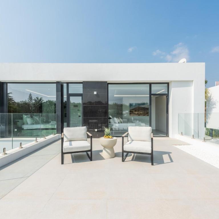 Extravagant 5 BDRM Golfer's Villa with Private Pool - Superior Villa - 36