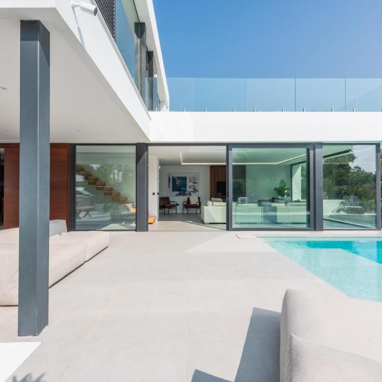 Extravagant 5 BDRM Golfer's Villa with Private Pool - Superior Villa - 37