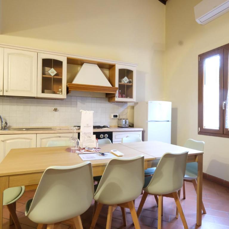 Wine Apartments Florence Barbaresco - Appartamento Superior con 3 Camere da Letto - 1
