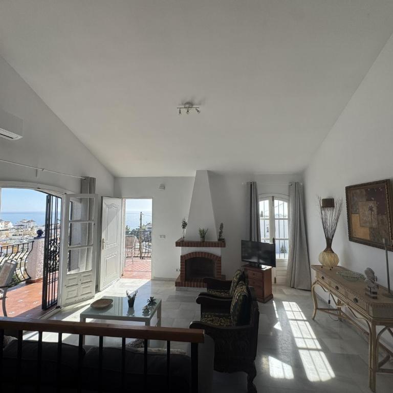 Nerja Paradise Rentals - Villa Alaymar - Villa - 40