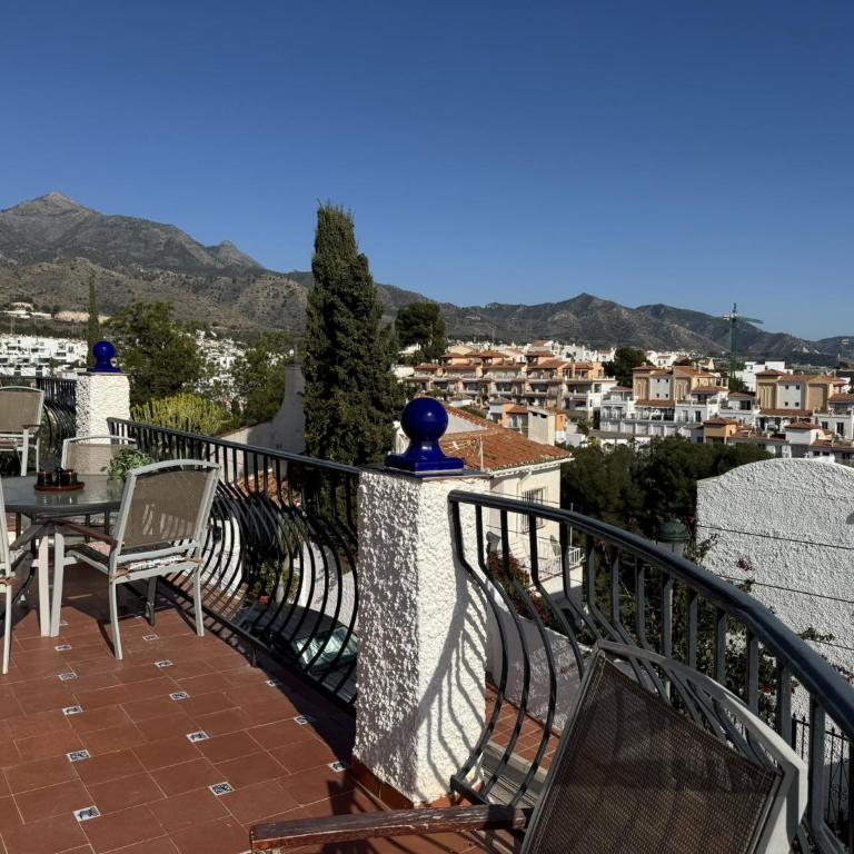 Nerja Paradise Rentals - Villa Alaymar - Villa - 42