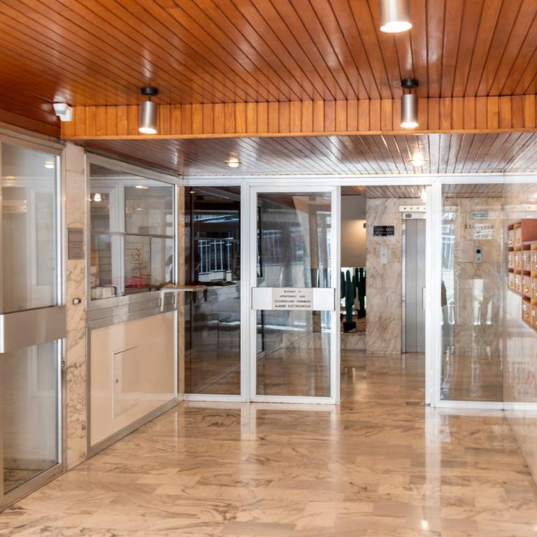 Grand studio centre-ville cannes aperçu mer - Appartement 1 Chambre - 2
