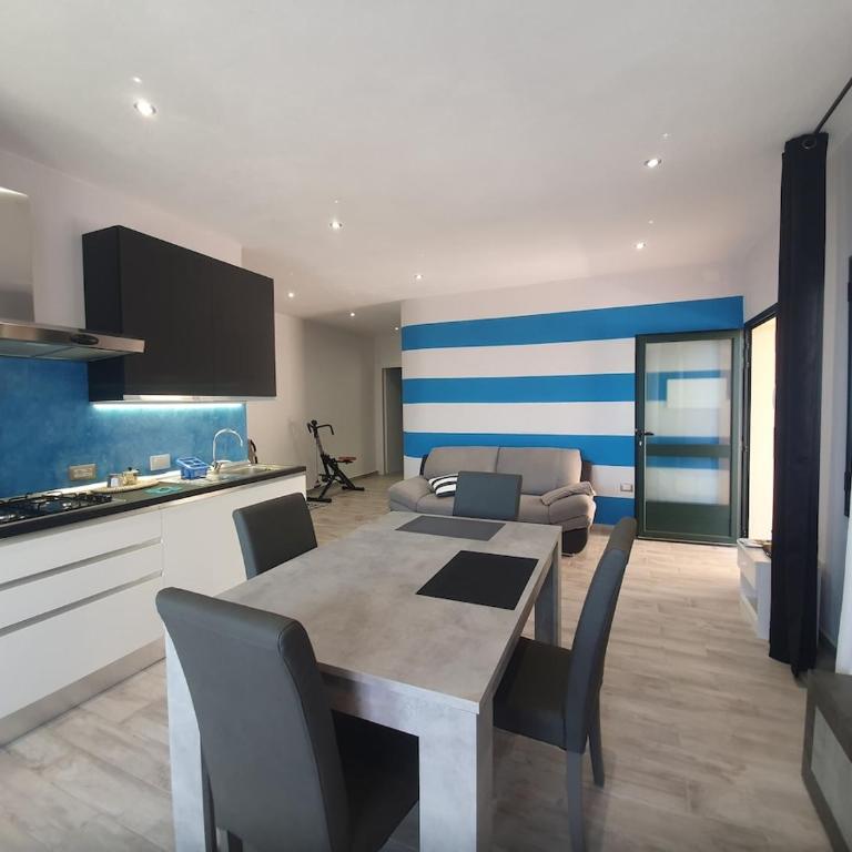 Nuova casa Diana - Appartamento con 2 Camere da Letto - 17