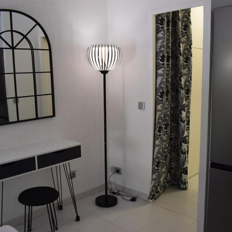 Cap d'Antibes Duplex studio Garden-terrace Beaches - Apartment mit Gartenblick - 5