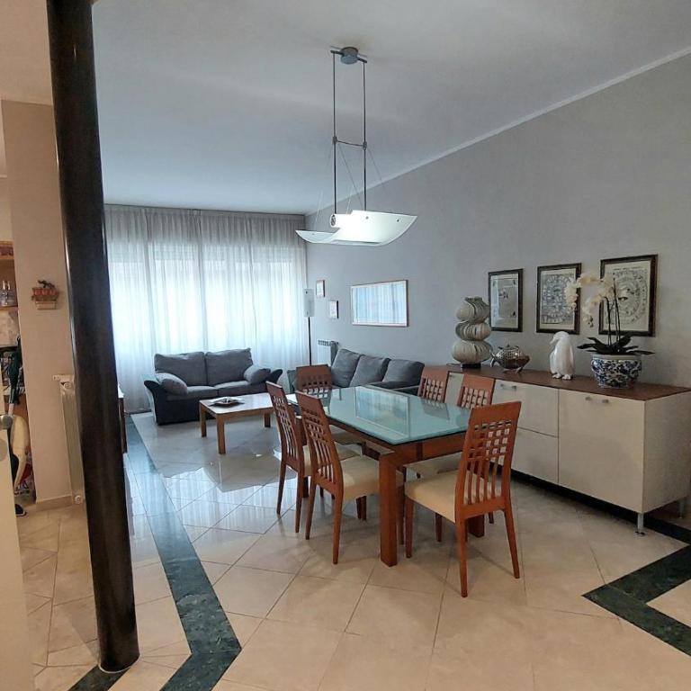 Appartamento tra mare e pineta - 100mt dalla spiaggia - Three-Bedroom Deluxe Apartment - 2