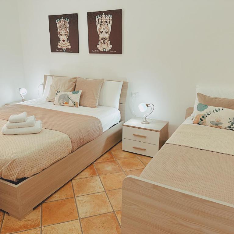 Sicania - In centro Storico a Palermo - Standard Triple Room - 4