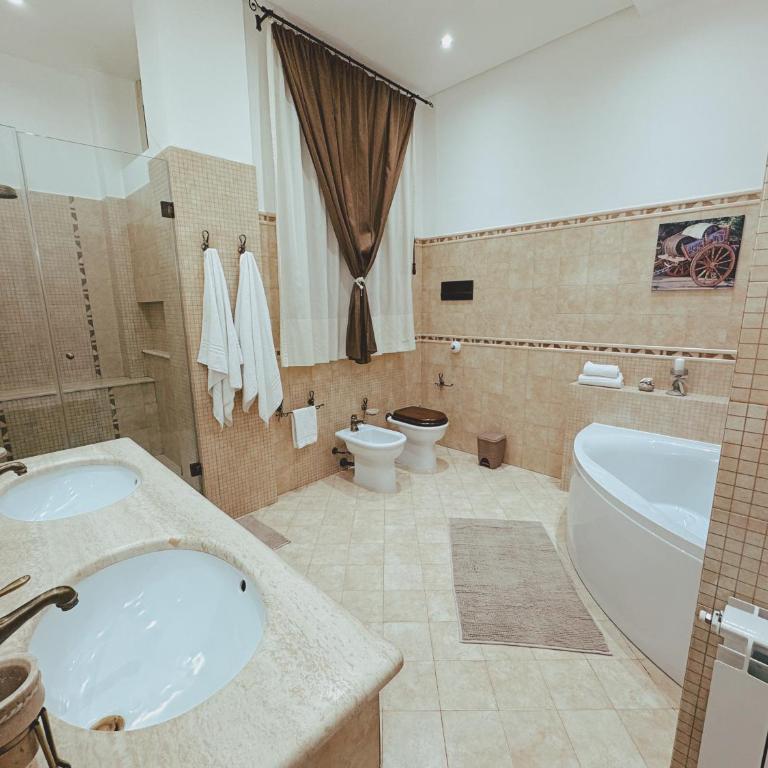 Sicania - In centro Storico a Palermo - Superior Triple Room - 10