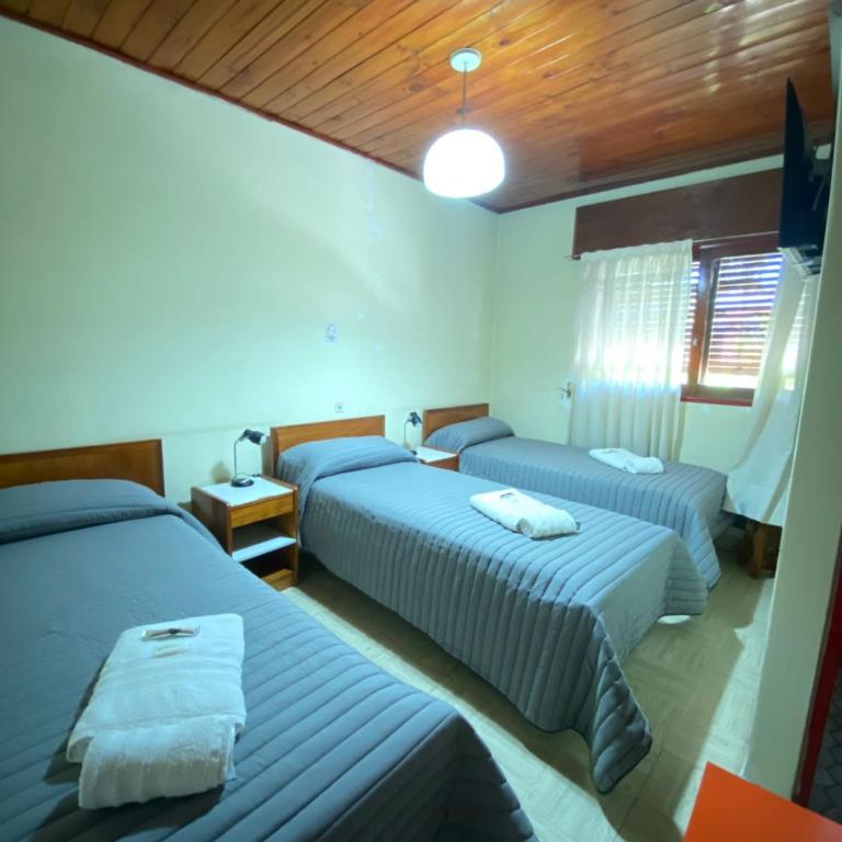 Hotel Punto Sur Avenida - Triple Room - 8