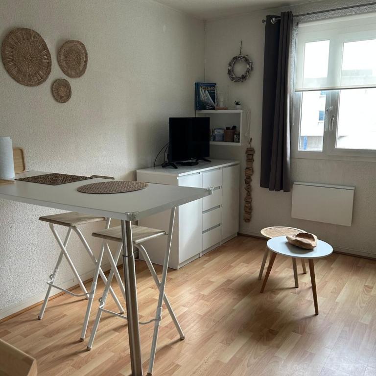 Studio - Calais la Plage - Appartement 1 Chambre - 2