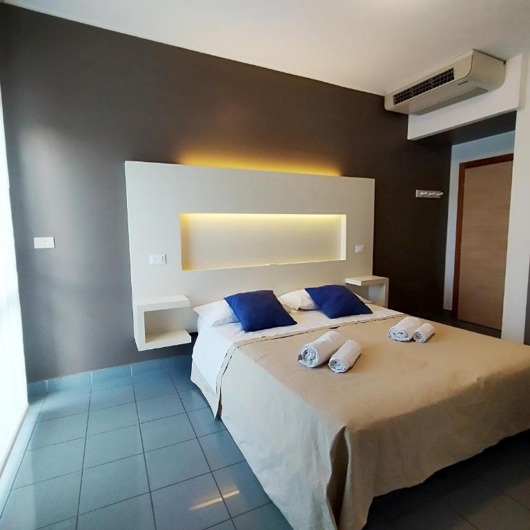 Hotel Desire' - Superior Double or Twin Room - 7