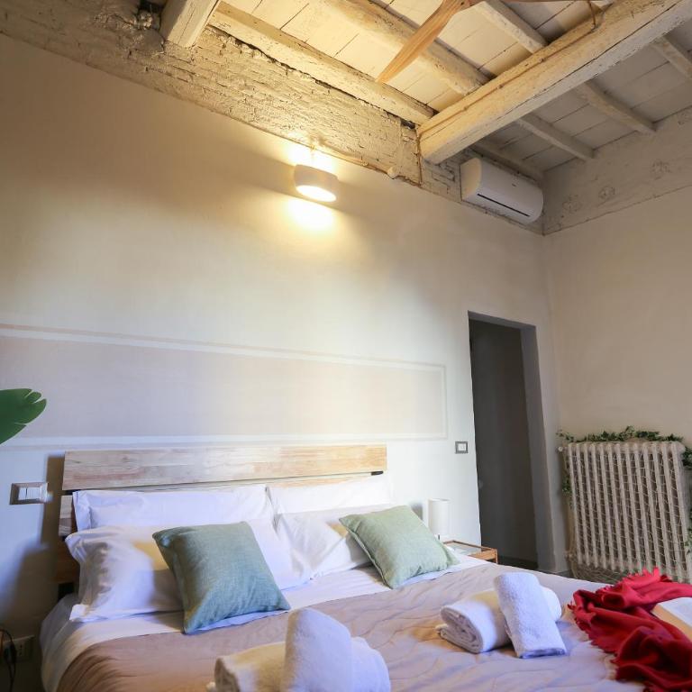 Stazione Rivadarno Guest House - Two-Bedroom Apartment - 5