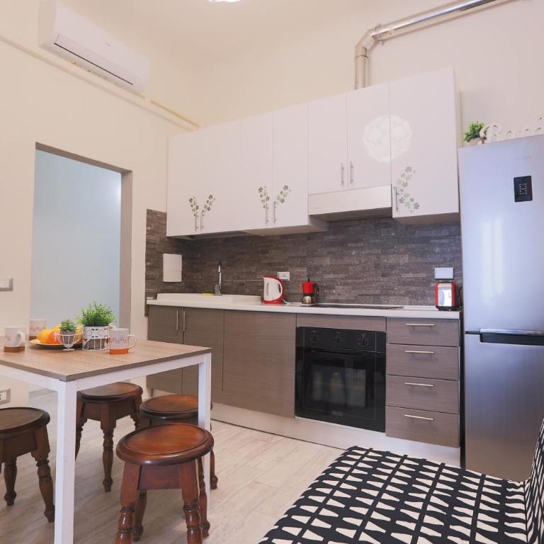 Stazione Rivadarno Guest House - Two-Bedroom Apartment - 9