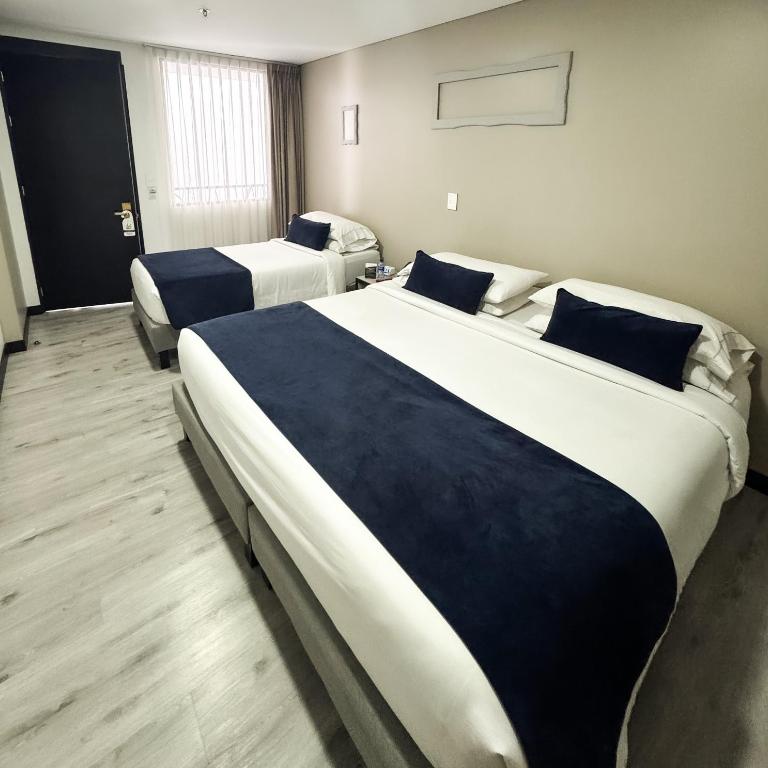 Hotel WLH Silver Corferias - Habitación Triple Estándar - 5