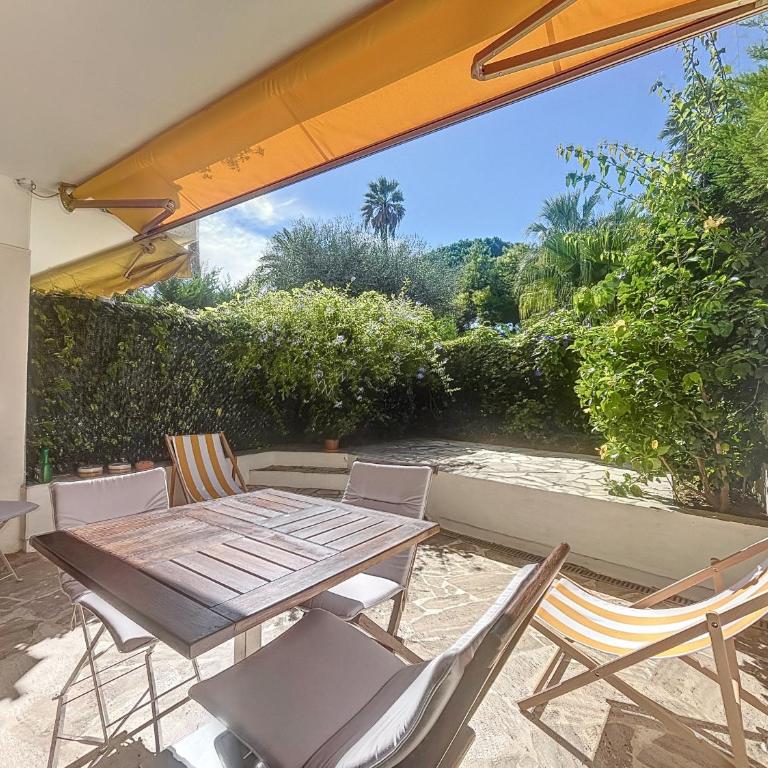 Home Riviera - 1 Bedroom Apartment Garden View Near Beach - Deluxe Apartment mit 1 Schlafzimmer und Gartenblick - 1