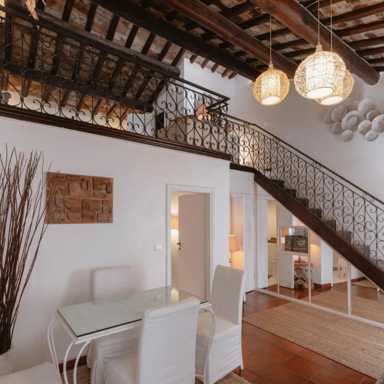 Piazza Navona Historic Luxury Apartment - Appartamento con 2 Camere da Letto - 3
