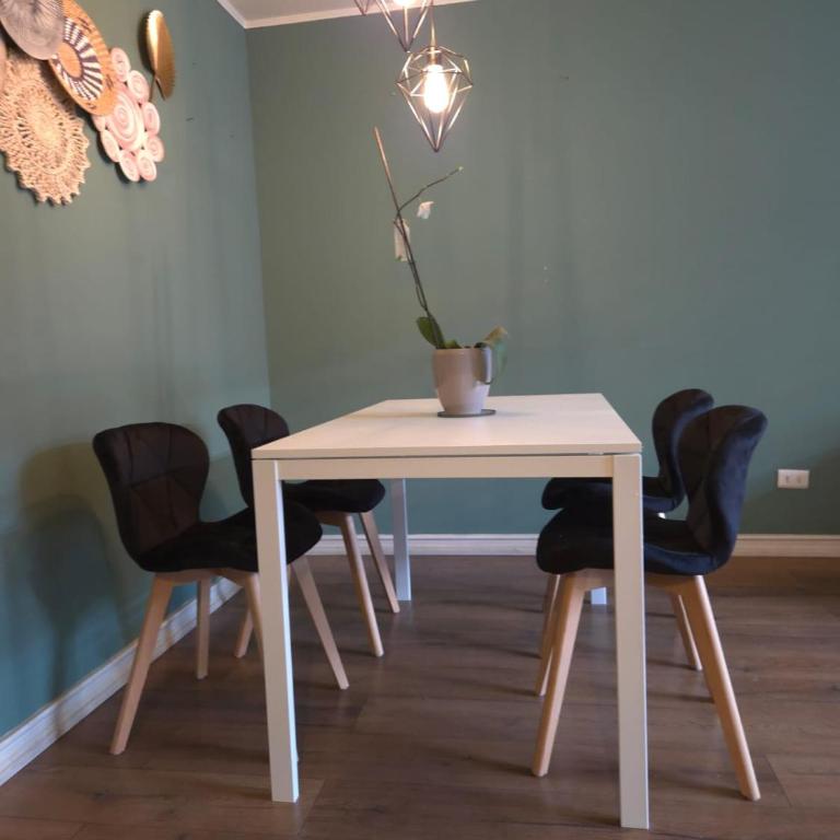 Excelente ubicación y comodidad a pasos Providencia - Apartamento de 2 dormitorios - 24