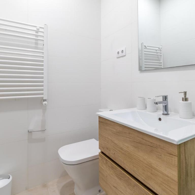 CATERINA Alfonso XIII - Three-Bedroom Apartment - 13