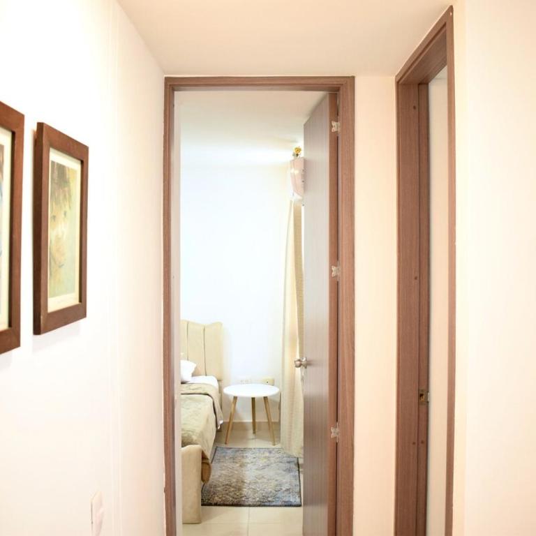 Luxury apartment with pool - Apartamento de 2 dormitorios con balcón - 69