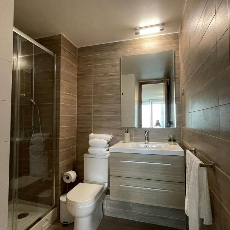 Exclusivo Departamento, Costa de Montemar, Concón - Apartamento de 2 dormitorios con balcón y terraza - 9