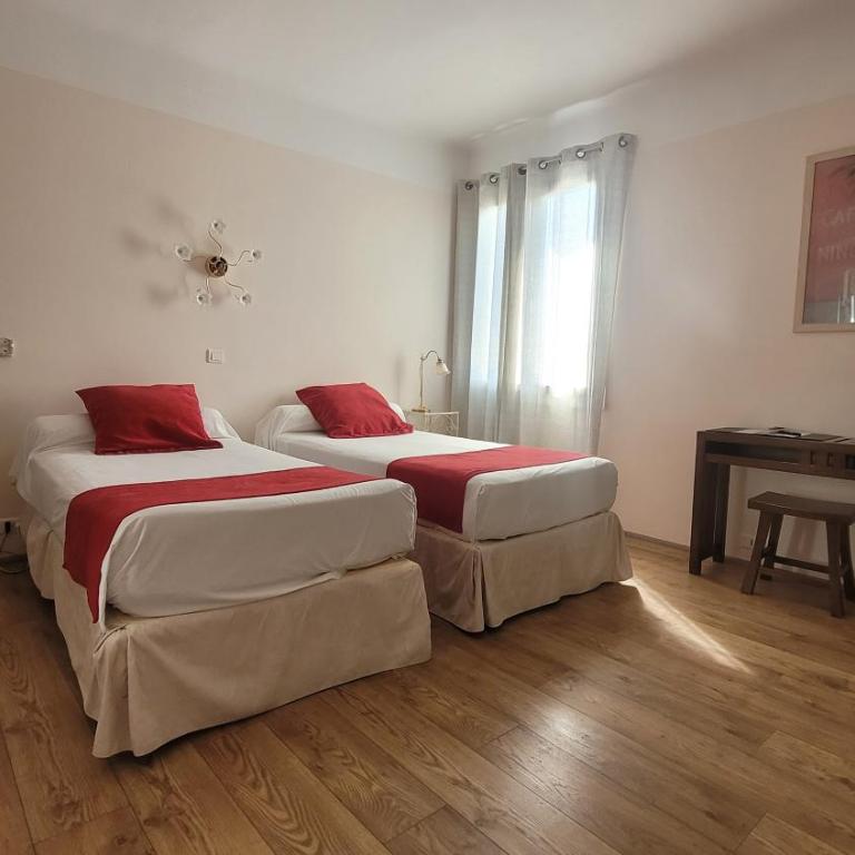 Hotel Du Forum - Chambre Lits Jumeaux - 7