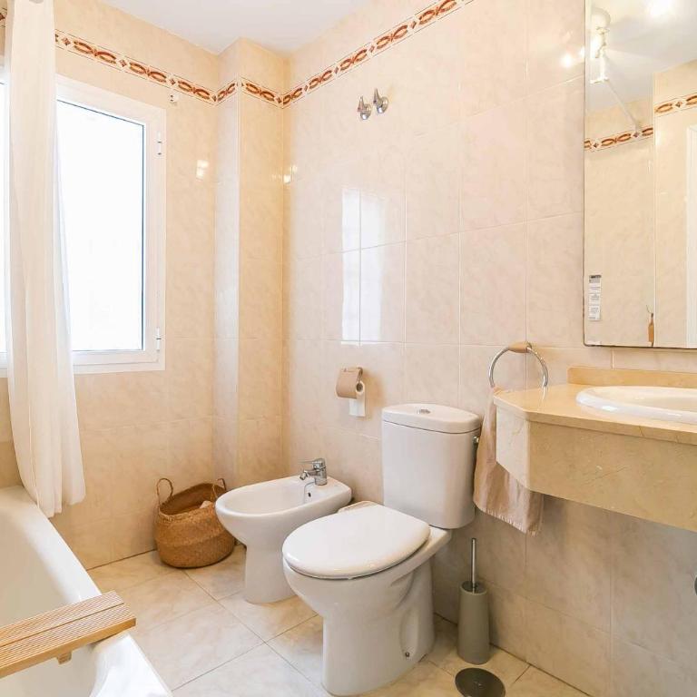 128 - Beautiful Townhouse with Pool, Benalmádena - Apartamento de 2 dormitorios - 69