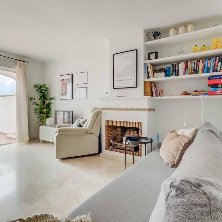 128 - Beautiful Townhouse with Pool, Benalmádena - Apartamento de 2 dormitorios - 17