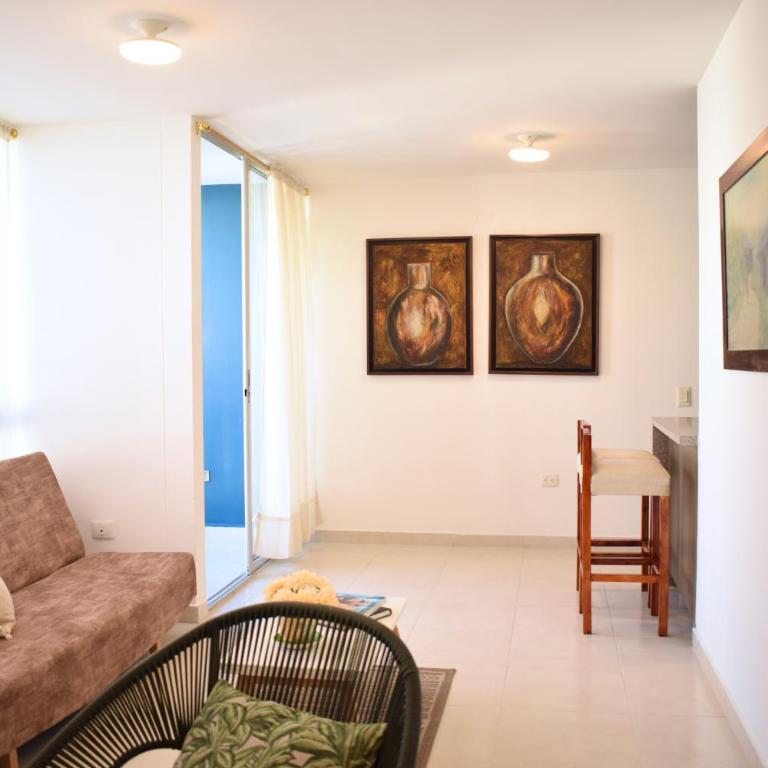 Luxury apartment with pool - Apartamento de 2 dormitorios con balcón - 82