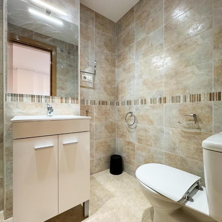 Refugio Marítimo - Apartamento de 2 dormitorios con balcón - 19