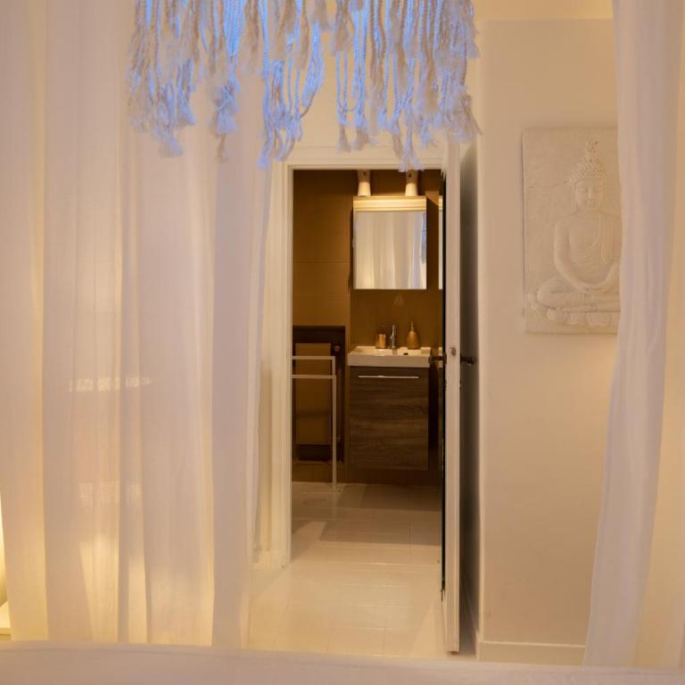 Piazza Navona Historic Luxury Apartment - Appartamento con 2 Camere da Letto - 35