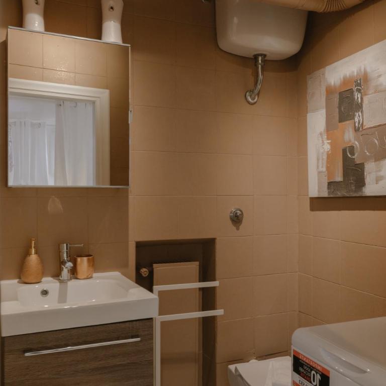 Piazza Navona Historic Luxury Apartment - Appartamento con 2 Camere da Letto - 36
