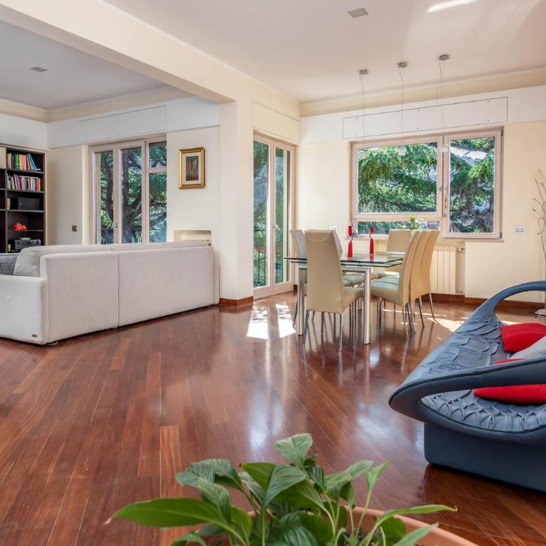Pine House Sorrento - Three-Bedroom Apartment - 4