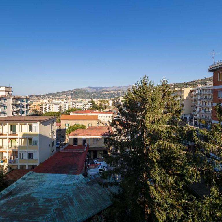 Pine House Sorrento - Three-Bedroom Apartment - 58