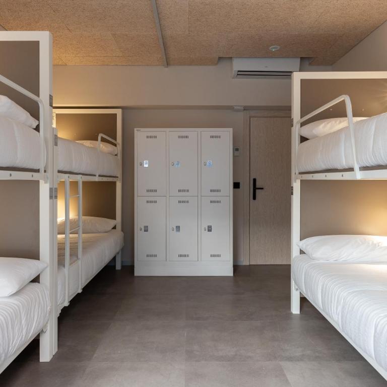 Lamia BBK Women Hostel-Solo mujeres - Bed in 6-Bed Female Dormitory Room - 6
