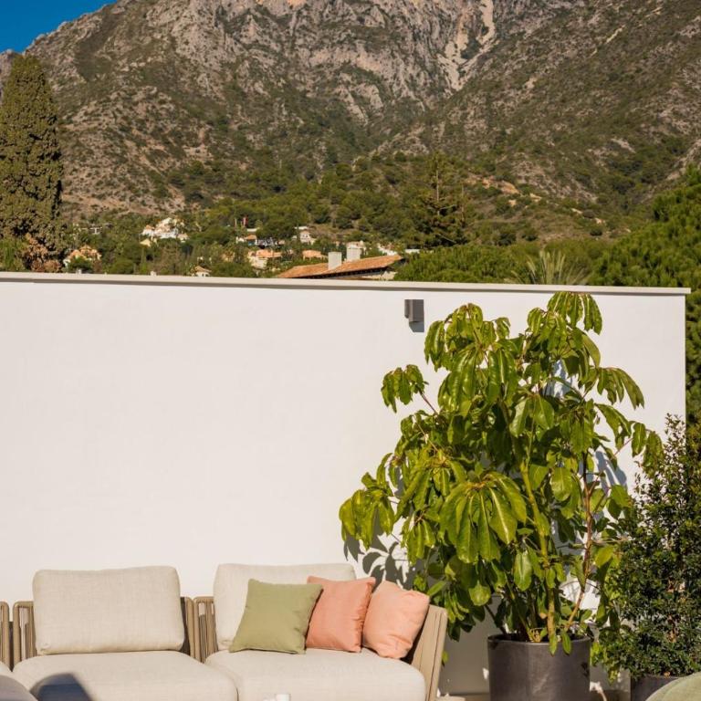 Villas Las Vistas II, Sierra Blanca, Marbella - Villa Deluxe - 25