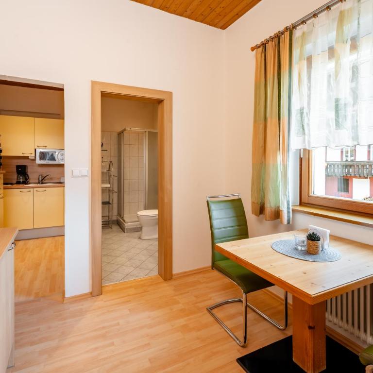 Gästehaus Nemast - Apartment 3 mit Seeblick - 1