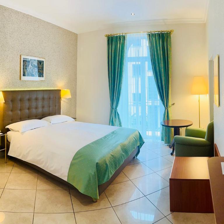 Best Western Hotel Bellevue au Lac - Camera Matrimoniale Executive con Balcone - 4