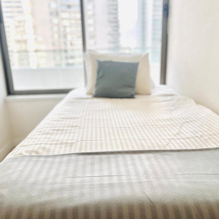 Estilo y Comodidad a pasos de Parque Arauco - Apartamento de 2 dormitorios - 2