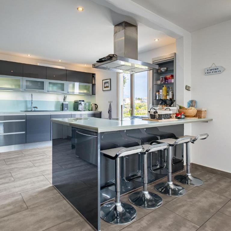 Gorgeous Home In Saint-Laurent-Du-Var - Maison de Vacances 4 Chambres - 23