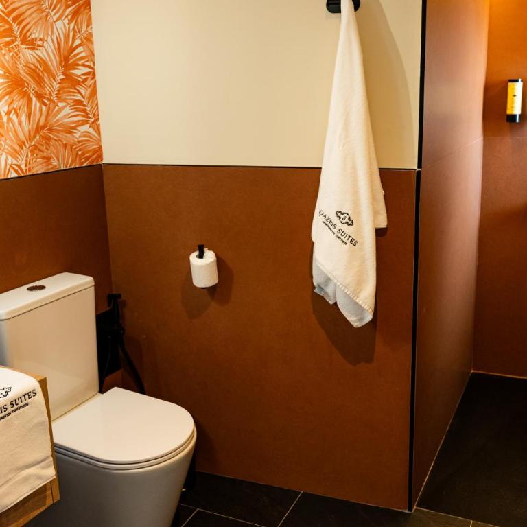 Qazris Suites - Studio with Terrace - 4