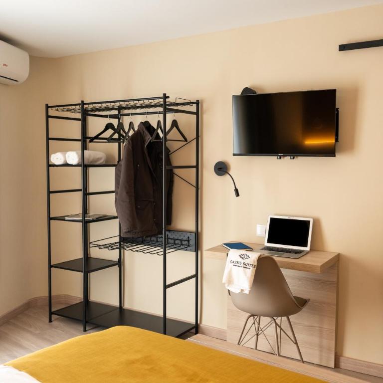 Qazris Suites - One-Bedroom Apartment with Terrace - 8