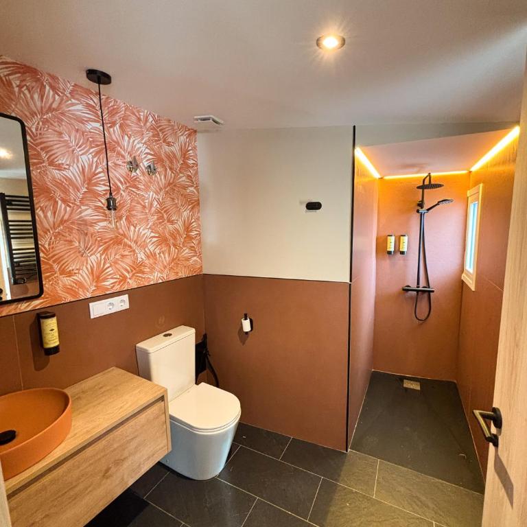 Qazris Suites - Studio with Terrace - 9