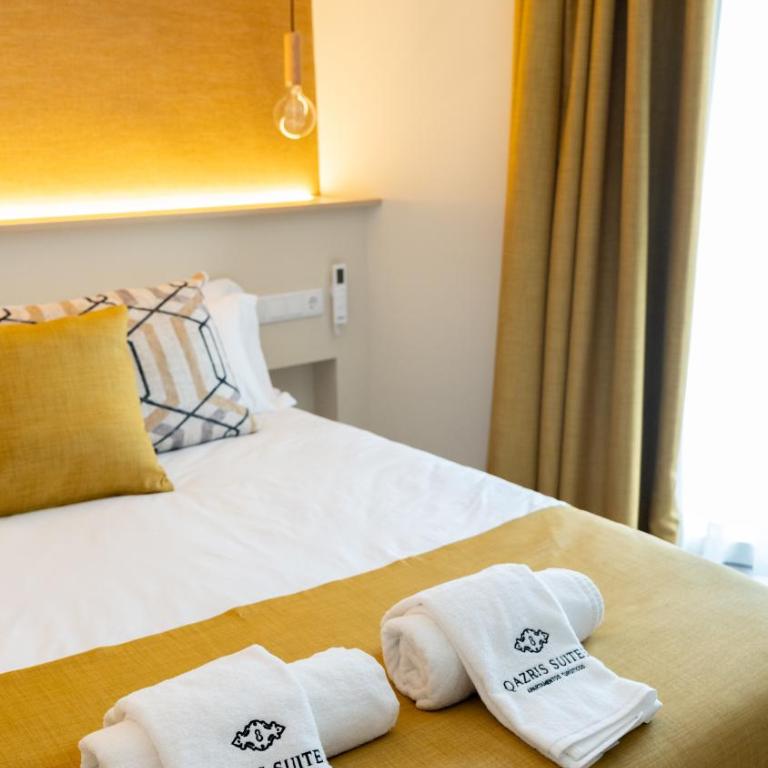 Qazris Suites - One-Bedroom Apartment with Terrace - 15
