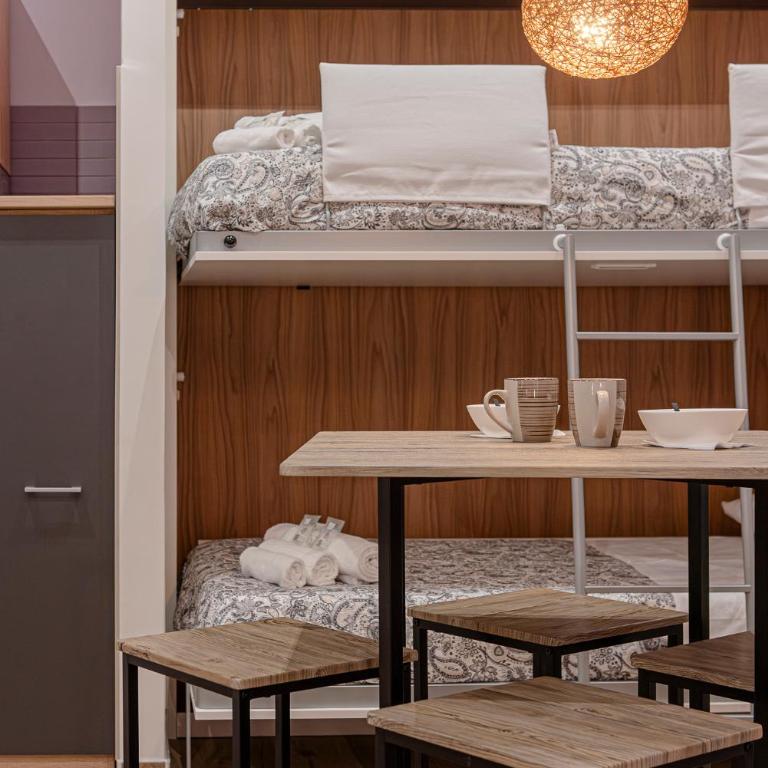Helle Hus Guest House - 4 min to Metro, Modern & Quiet, Direct to Colosseum - Monolocale Standard - 26