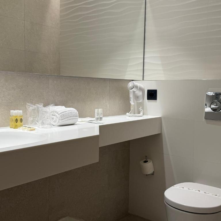 Chi - Double Room - 8