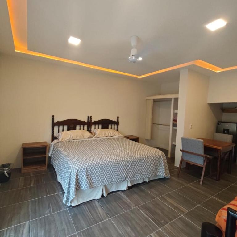 Loft Dee Dee centrical location - One-Bedroom Apartment - 13