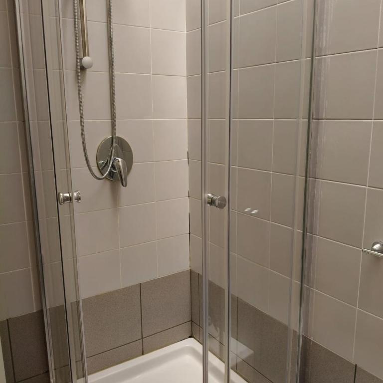 Per LAVORATORI WI FI GRATUITO - One-Bedroom Apartment - 8
