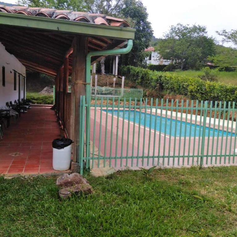 Descanso Total en San Gil Cabaña con Piscina Privada Villa Sofía 043 - Casa de 5 dormitorios - 36